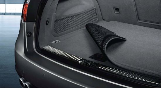 Picture of Cargo Liner, Reversible Mat, Cayenne (E2) Black